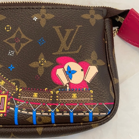 LOUIS Vuitton Christmas 2020 mini pochette access - Picture 10 of 11